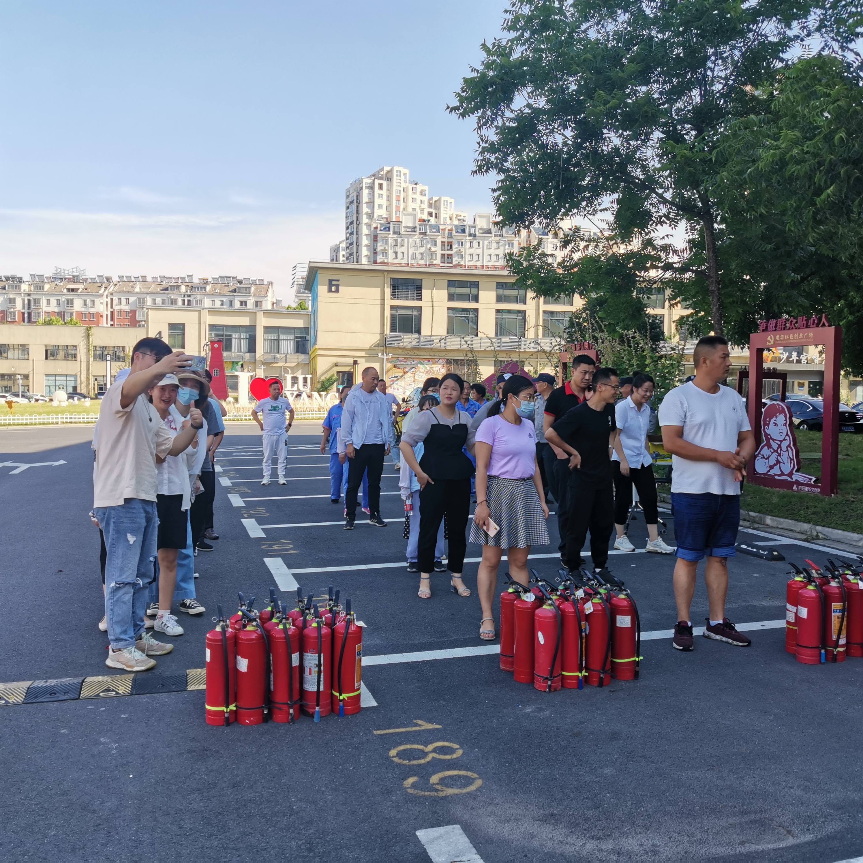 “勤抓演练，常驻安全”庐阳WPK(微扑克)文创园开展消防演习活动