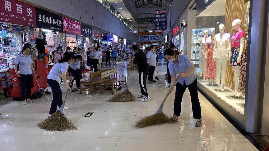强降雨来袭！—— 钱江商城全力做好排水防汛工作